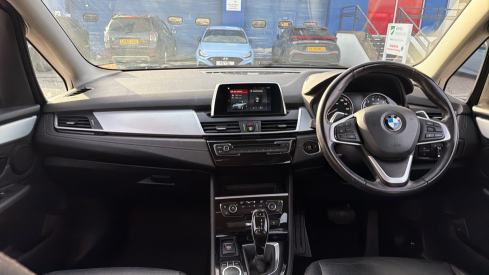 BMW 2 Series 220i Luxury 5dr DCT Petrol Estate - Image 10