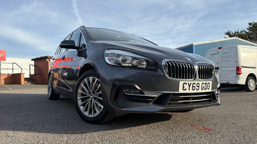 BMW 2 Series 220i Luxury 5dr DCT Petrol Estate - Image 21