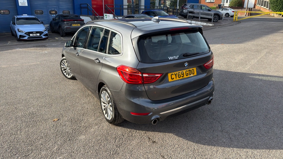 BMW 2 Series 220i Luxury 5dr DCT Petrol Estate - Image 24