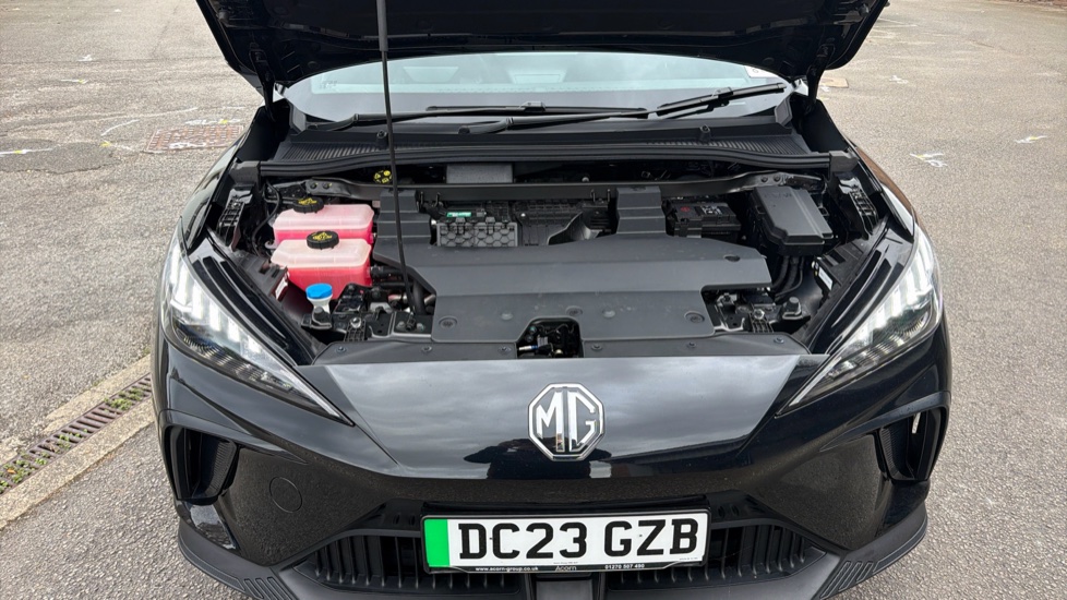 MG MG4 125kW SE EV 51kWh 5dr Auto Electric Hatchback - Image 8
