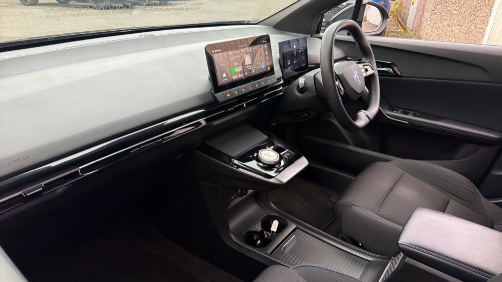 MG MG4 125kW SE EV 51kWh 5dr Auto Electric Hatchback - Image 9