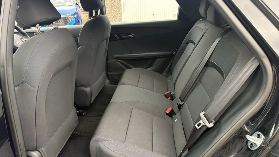 MG MG4 125kW SE EV 51kWh 5dr Auto Electric Hatchback - Image 16