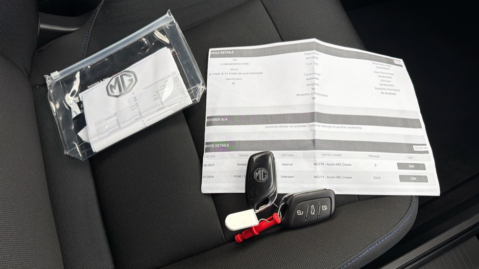 MG MG4 125kW SE EV 51kWh 5dr Auto Electric Hatchback - Image 19