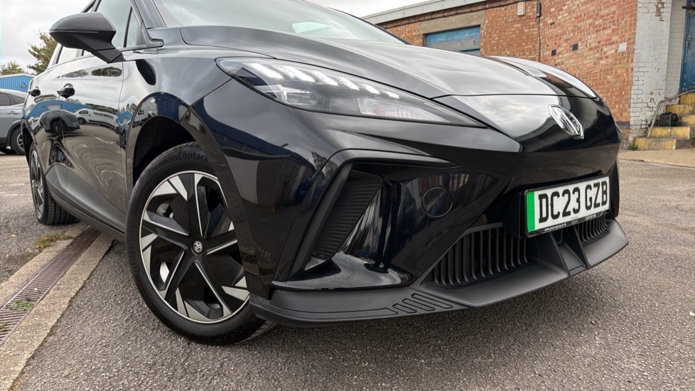 MG MG4 125kW SE EV 51kWh 5dr Auto Electric Hatchback - Image 21