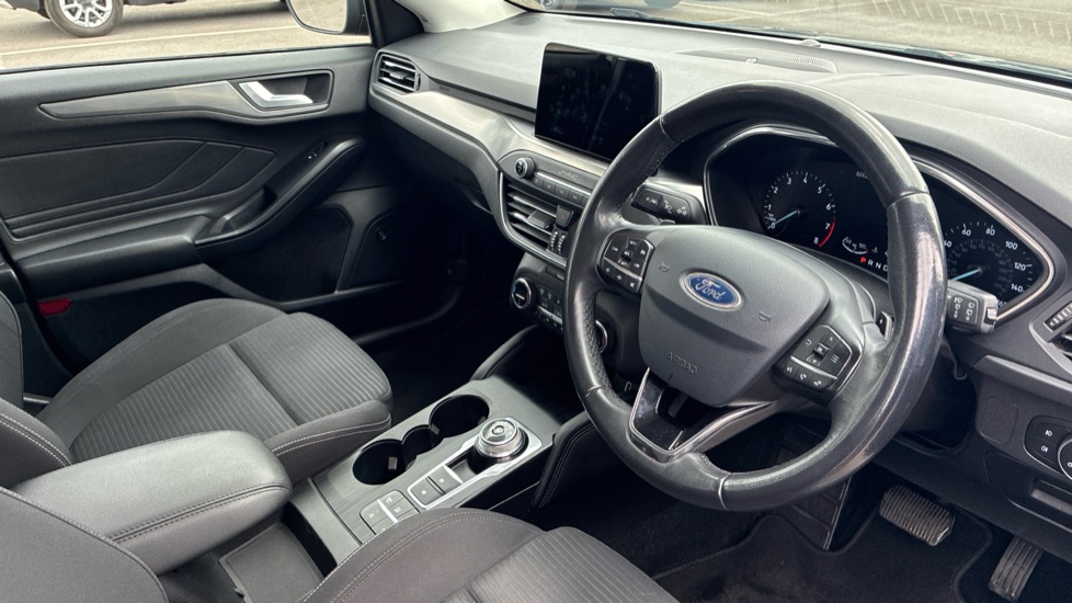 Ford Focus 1.0 EcoBoost 125 Titanium 5dr Auto Petrol Hatchback - Image 11