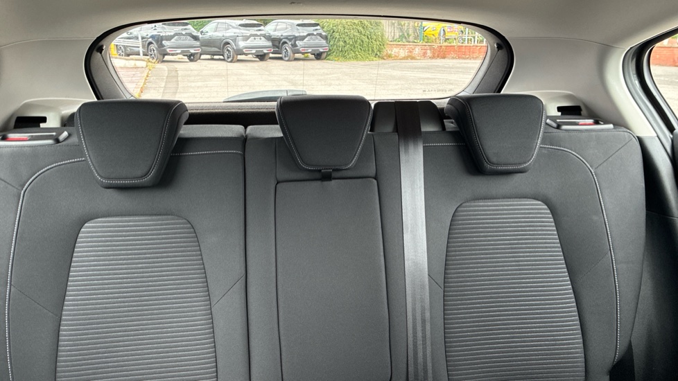 Ford Focus 1.0 EcoBoost 125 Titanium 5dr Auto Petrol Hatchback - Image 15