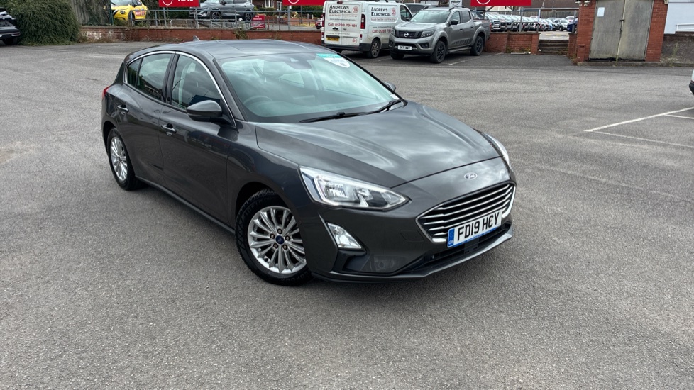 Ford Focus 1.0 EcoBoost 125 Titanium 5dr Auto Petrol Hatchback - Image 34