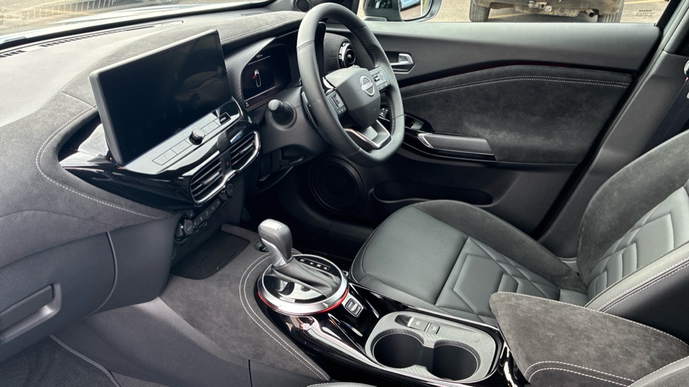 Nissan Juke 1.0 DiG-T Tekna+ 5dr DCT Petrol Hatchback - Image 9