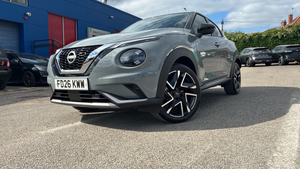 Nissan Juke 1.0 DiG-T Tekna+ 5dr DCT Petrol Hatchback - Image 35