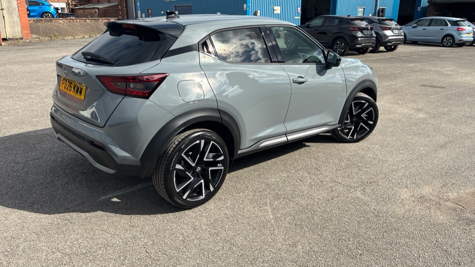 Nissan Juke 1.0 DiG-T Tekna+ 5dr DCT Petrol Hatchback - Image 37