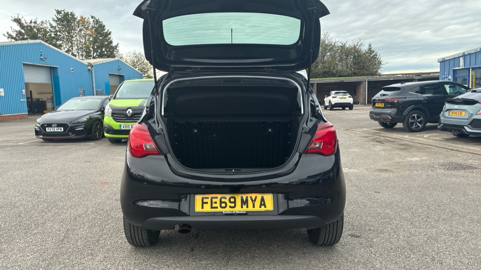 Vauxhall Corsa 1.4 Griffin 5dr Petrol Hatchback - Image 4
