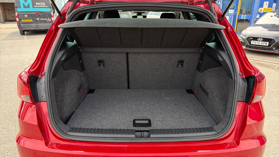 SEAT Arona 1.0 TSI 110 FR 5dr Petrol Hatchback - Image 4