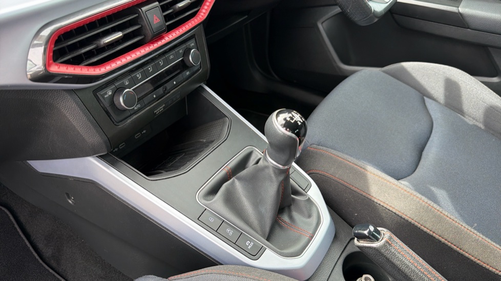 SEAT Arona 1.0 TSI 110 FR 5dr Petrol Hatchback - Image 13
