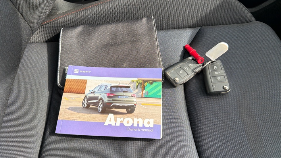 SEAT Arona 1.0 TSI 110 FR 5dr Petrol Hatchback - Image 19