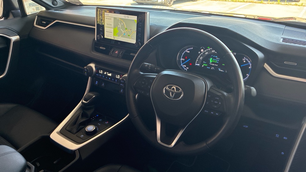Toyota RAV4 2.5 VVT-i Hybrid Dynamic 5dr CVT Hybrid Estate - Image 11