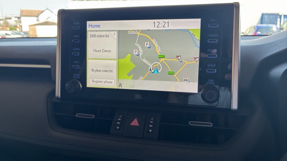 Toyota RAV4 2.5 VVT-i Hybrid Dynamic 5dr CVT Hybrid Estate - Image 12