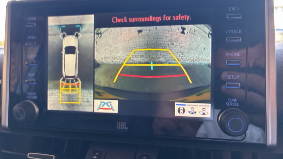 Toyota RAV4 2.5 VVT-i Hybrid Dynamic 5dr CVT Hybrid Estate - Image 31