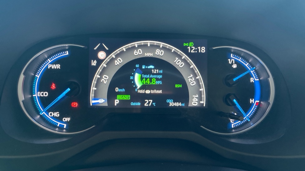 Toyota RAV4 2.5 VVT-i Hybrid Dynamic 5dr CVT Hybrid Estate - Image 32
