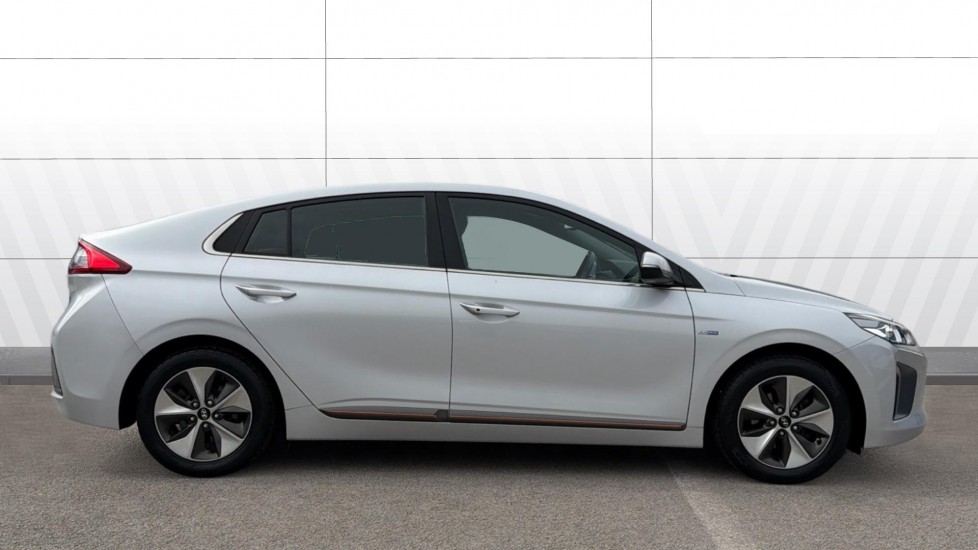 Hyundai IONIQ 88kW Electric Premium 28kWh 5dr Auto Electric Hatchback - Image 5