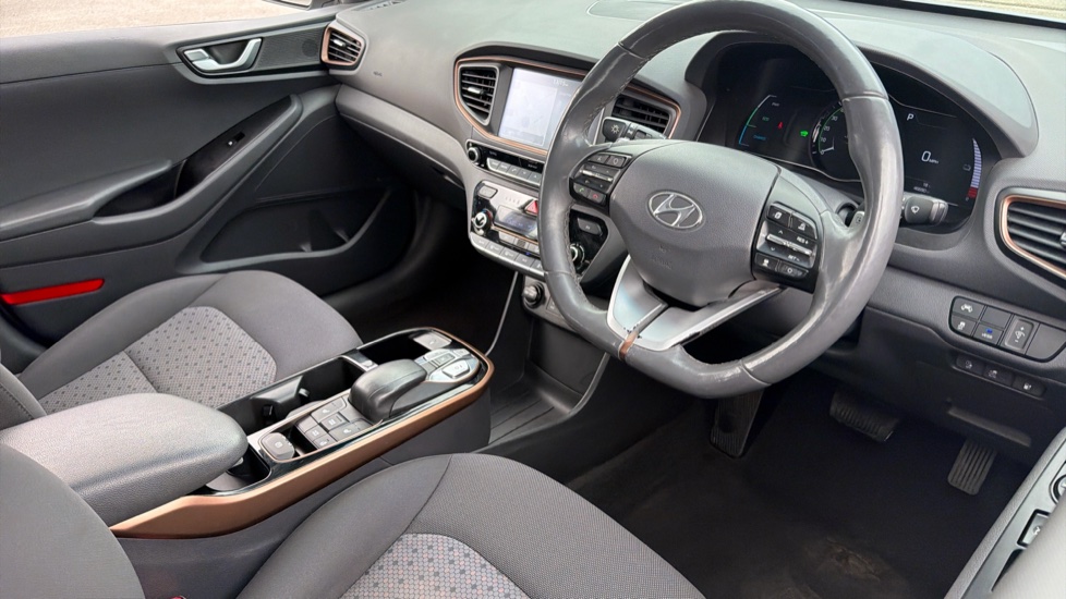 Hyundai IONIQ 88kW Electric Premium 28kWh 5dr Auto Electric Hatchback - Image 11