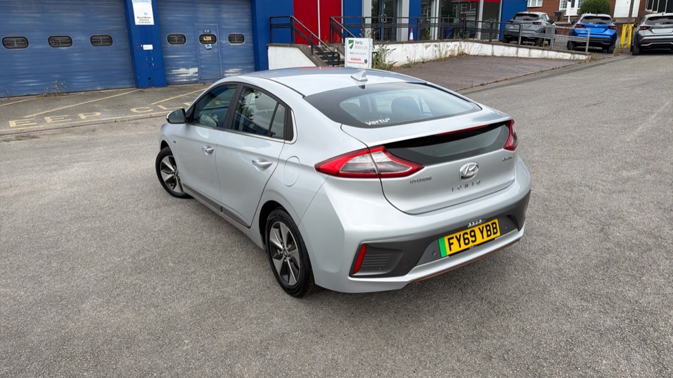 Hyundai IONIQ 88kW Electric Premium 28kWh 5dr Auto Electric Hatchback - Image 24