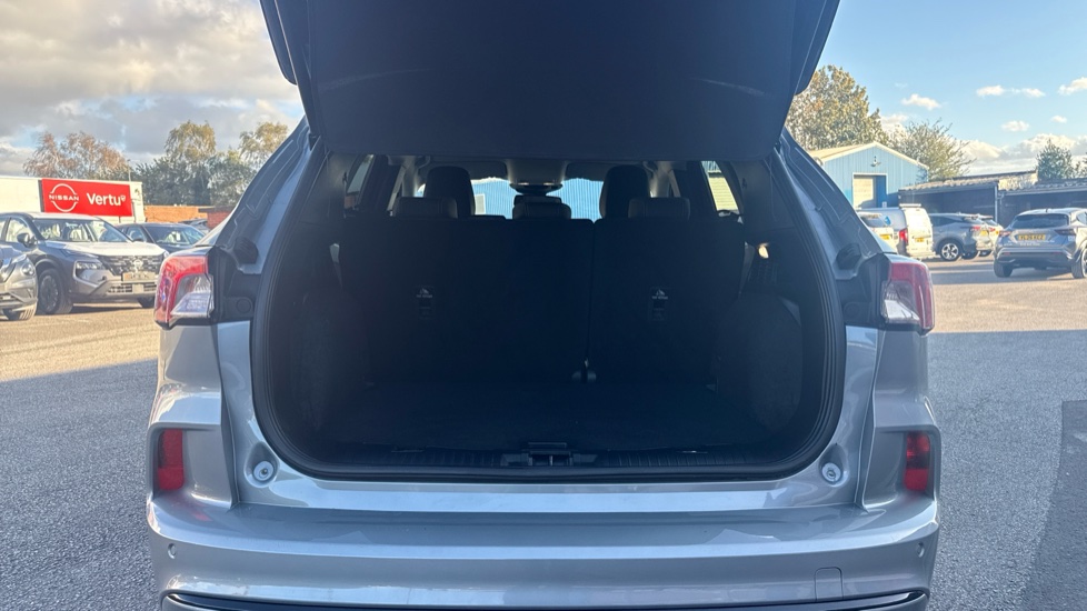 Ford Kuga 2.5 FHEV Vignale 5dr CVT Hybrid Estate - Image 4