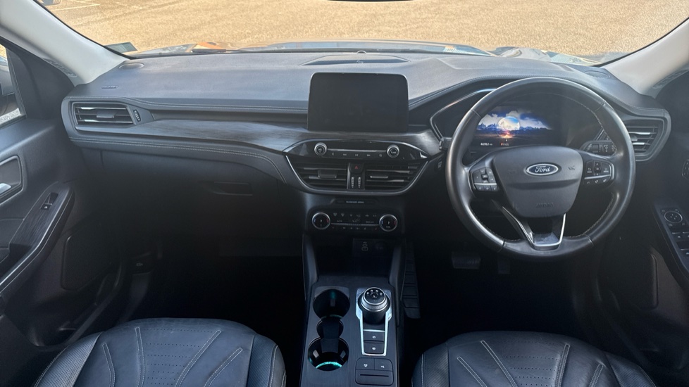 Ford Kuga 2.5 FHEV Vignale 5dr CVT Hybrid Estate - Image 10