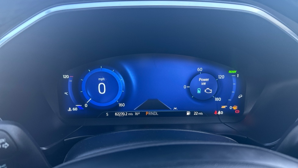 Ford Kuga 2.5 FHEV Vignale 5dr CVT Hybrid Estate - Image 18