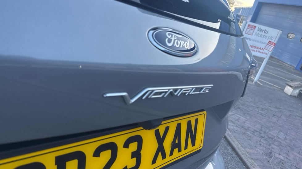 Ford Kuga 2.5 FHEV Vignale 5dr CVT Hybrid Estate - Image 22