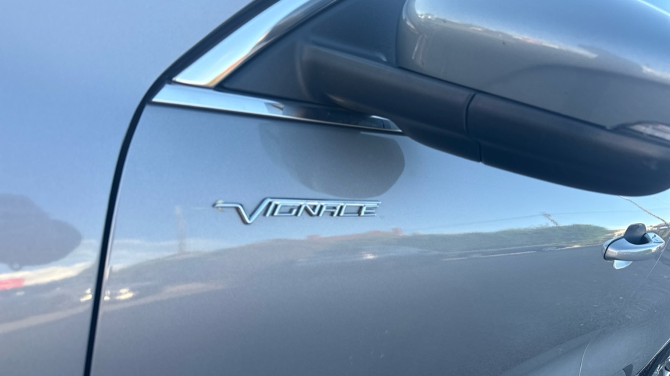Ford Kuga 2.5 FHEV Vignale 5dr CVT Hybrid Estate - Image 24