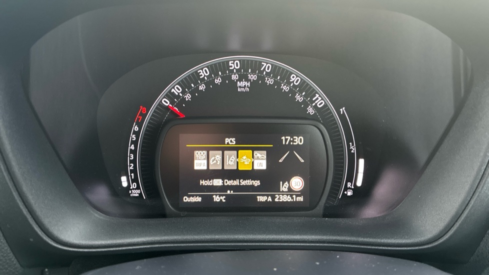 Toyota Aygo X 1.0 VVT-i Edge 5dr Petrol Hatchback - Image 23