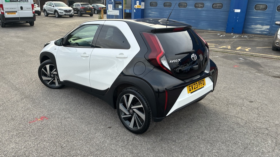 Toyota Aygo X 1.0 VVT-i Edge 5dr Petrol Hatchback - Image 31