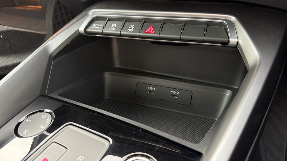 Audi A3 35 TFSI Sport 5dr S Tronic Petrol Hatchback - Image 33