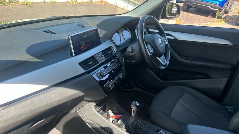 BMW X1 sDrive 18i SE 5dr Petrol Estate - Image 9