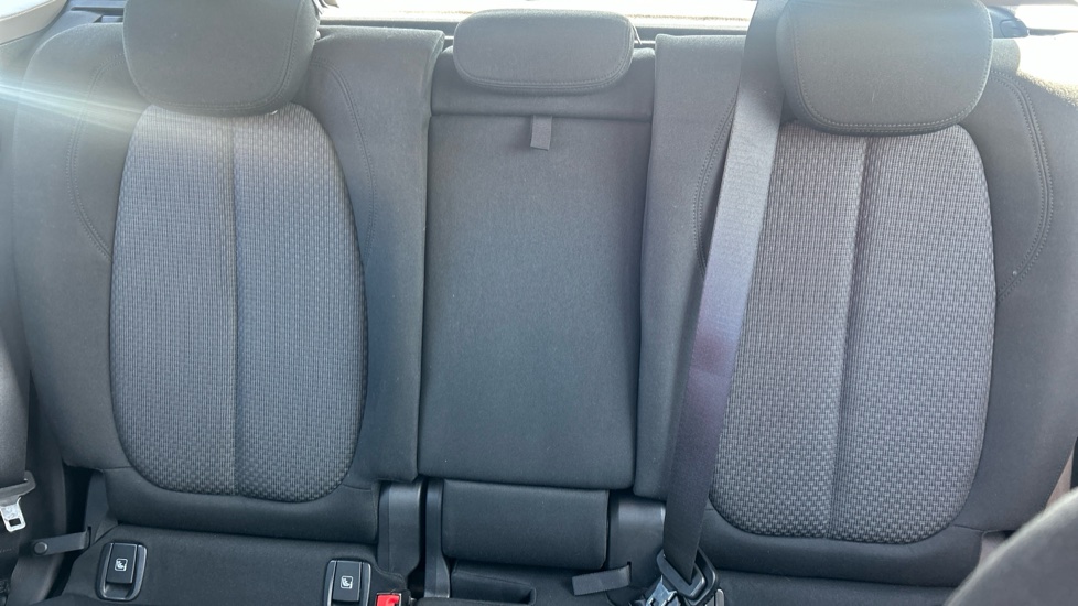 BMW X1 sDrive 18i SE 5dr Petrol Estate - Image 15