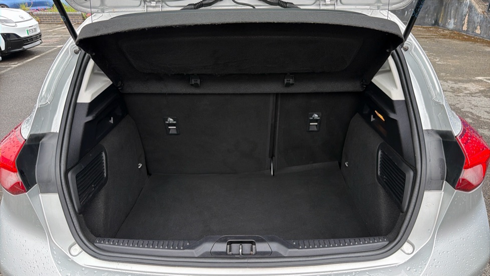 Ford Focus 1.0 EcoBoost 125 Titanium 5dr Petrol Hatchback - Image 4