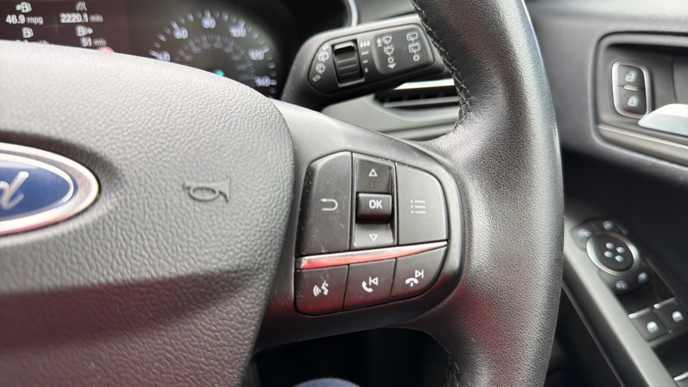 Ford Focus 1.0 EcoBoost 125 Titanium 5dr Petrol Hatchback - Image 30