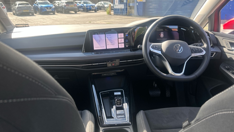Volkswagen Golf 1.5 eTSI Style 5dr DSG Petrol Hatchback - Image 10