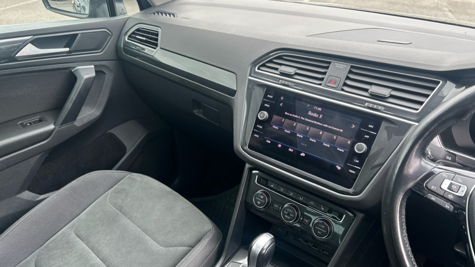 Volkswagen Tiguan 2.0 TDi 150 4Motion SEL 5dr DSG Diesel Estate - Image 14