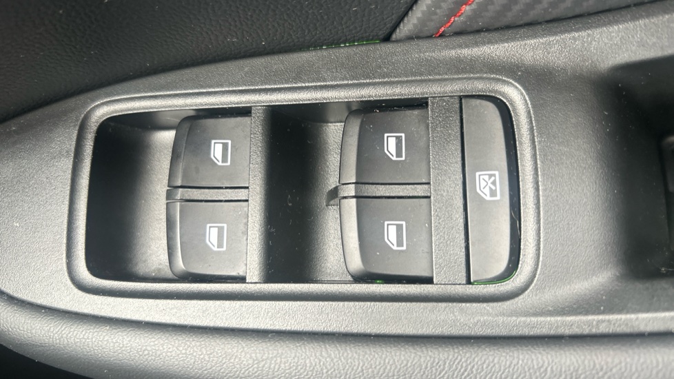 MG ZS 1.0T GDi Exclusive 5dr DCT Petrol Hatchback - Image 27