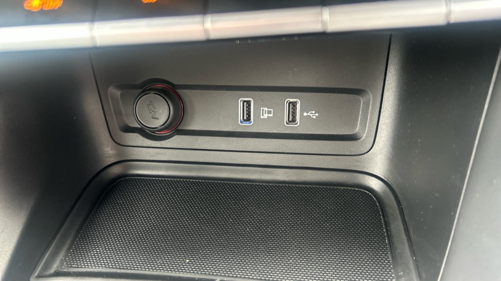 MG ZS 1.0T GDi Exclusive 5dr DCT Petrol Hatchback - Image 30