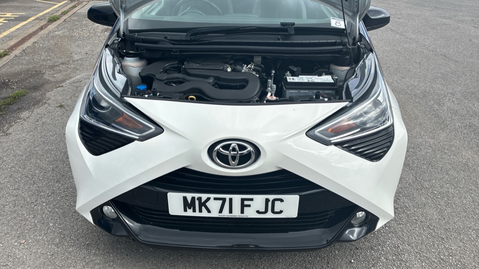 Toyota Aygo 1.0 VVT-i X-Trend 5dr Petrol Hatchback - Image 8