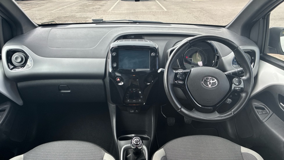 Toyota Aygo 1.0 VVT-i X-Trend 5dr Petrol Hatchback - Image 10