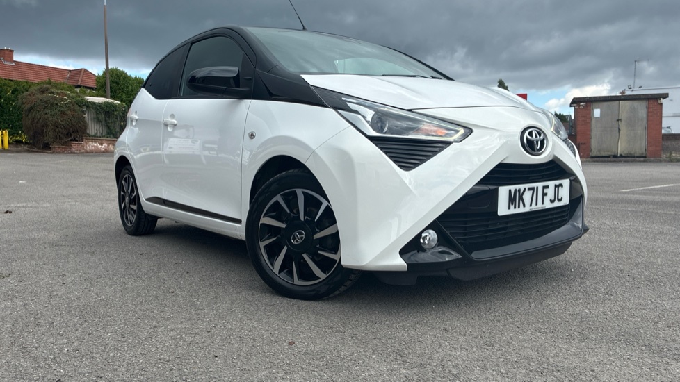 Toyota Aygo 1.0 VVT-i X-Trend 5dr Petrol Hatchback - Image 29