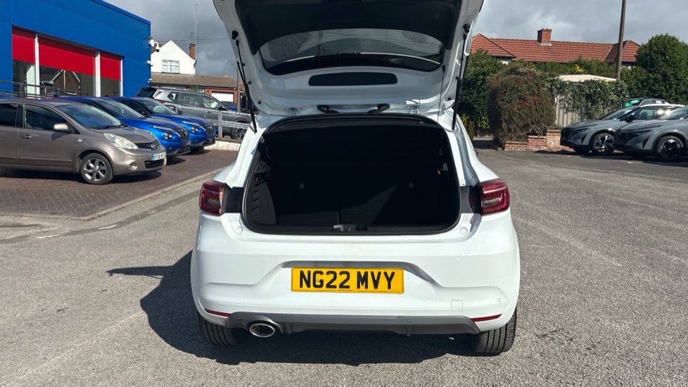 Renault Clio 1.0 TCe 90 RS Line 5dr Petrol Hatchback - Image 4