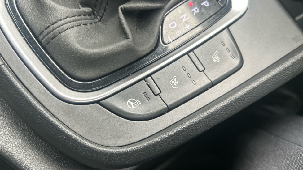 Hyundai KONA 1.6 GDi Hybrid Ultimate 5dr DCT Hybrid Hatchback - Image 24