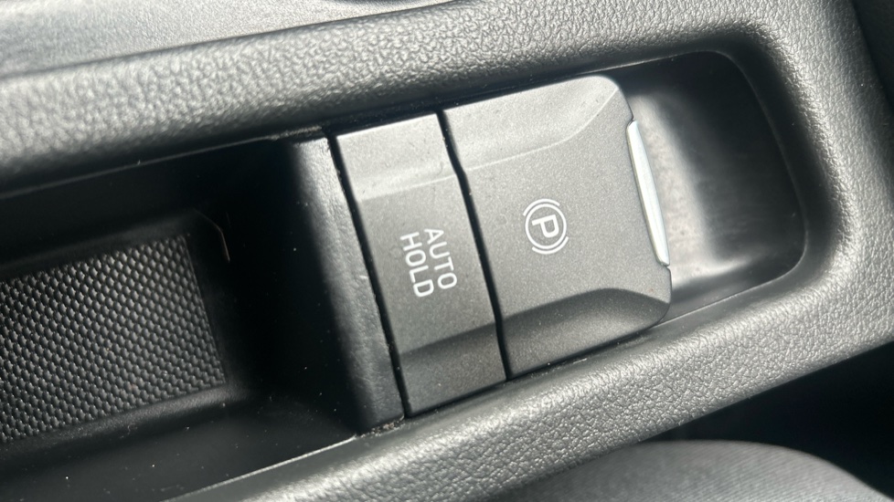 Hyundai KONA 1.6 GDi Hybrid Ultimate 5dr DCT Hybrid Hatchback - Image 26
