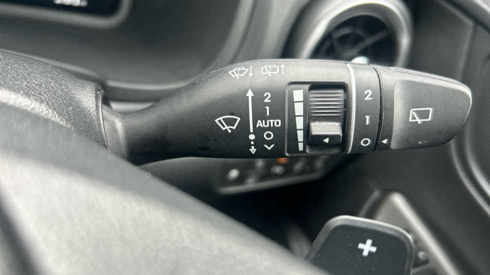 Hyundai KONA 1.6 GDi Hybrid Ultimate 5dr DCT Hybrid Hatchback - Image 30