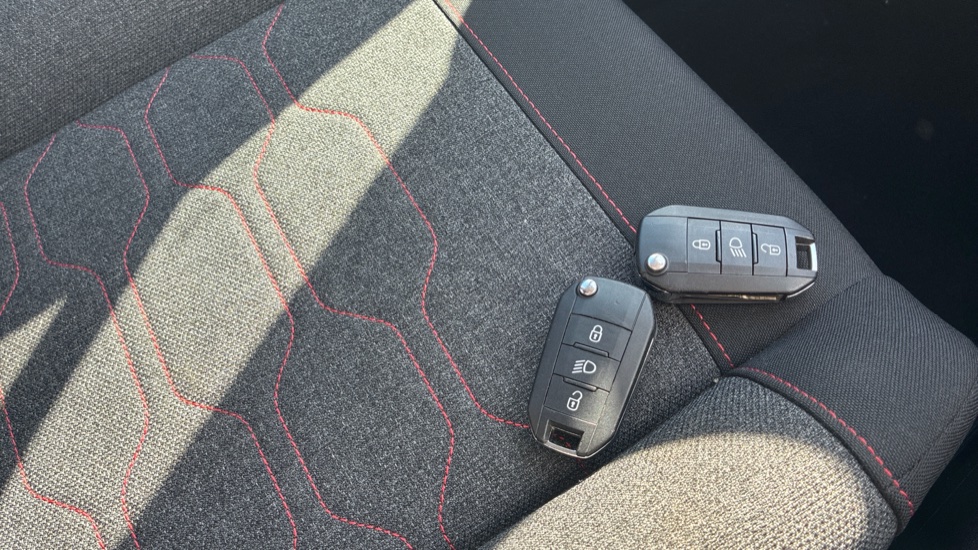 Citroen C3 1.2 PureTech 83 Flair Plus 5dr Petrol Hatchback - Image 20