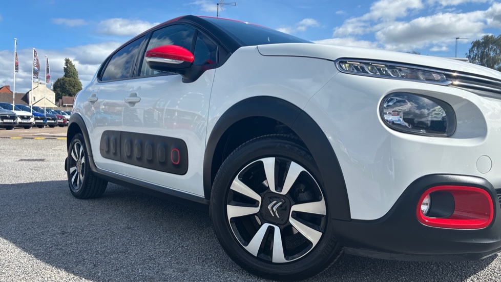 Citroen C3 1.2 PureTech 83 Flair Plus 5dr Petrol Hatchback - Image 22